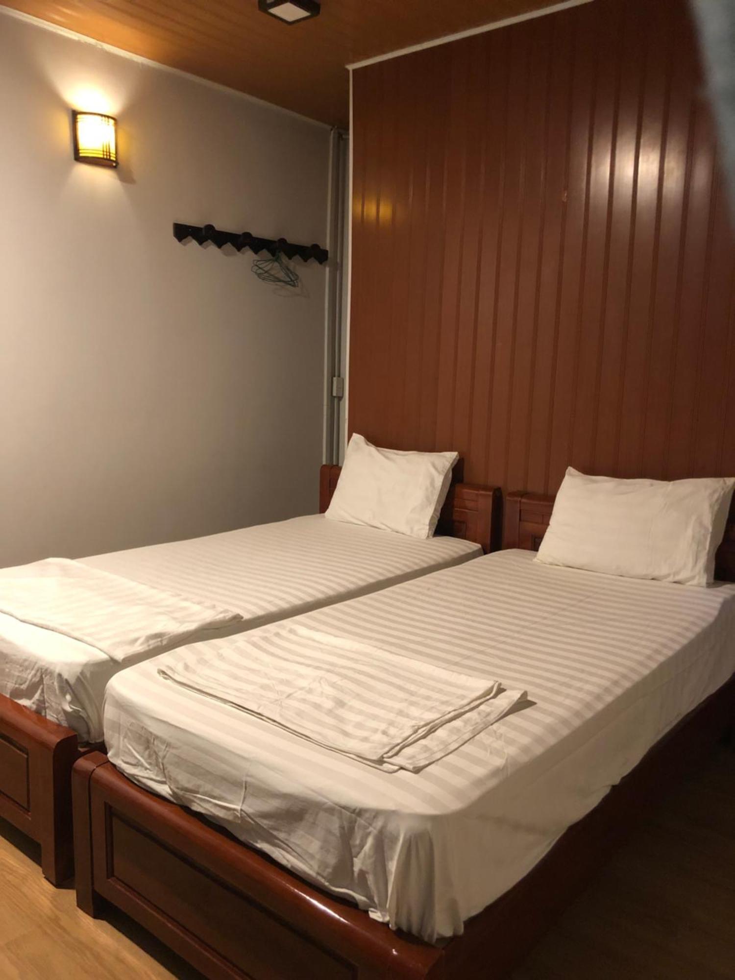 Nha Lan Homestay ฮอยอัน ภายนอก รูปภาพ